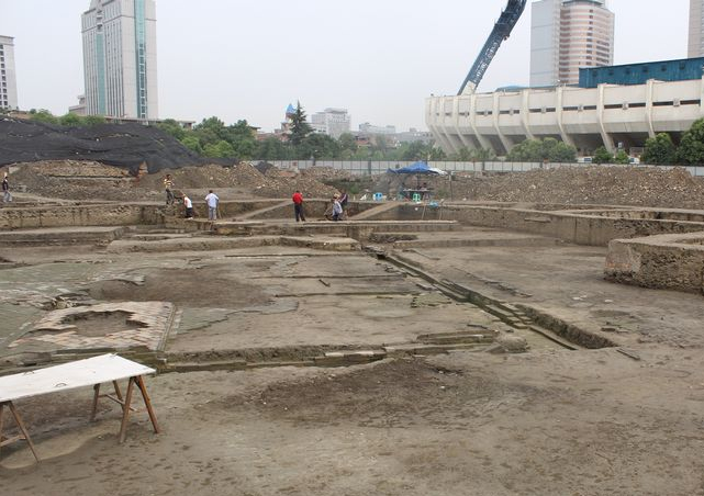 成都市体育中心项目考古工地--常州几何纹营造学社