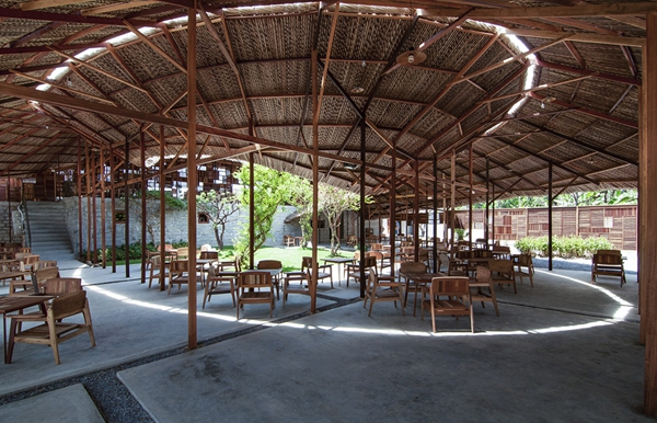 越南:Salvaged ring咖啡屋-常州几何纹营造学社 越南:Salvaged ring咖啡屋-常州几何纹营造学社